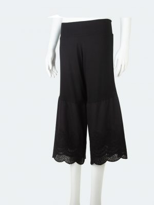 Midi  Pants With a EYELET Lace